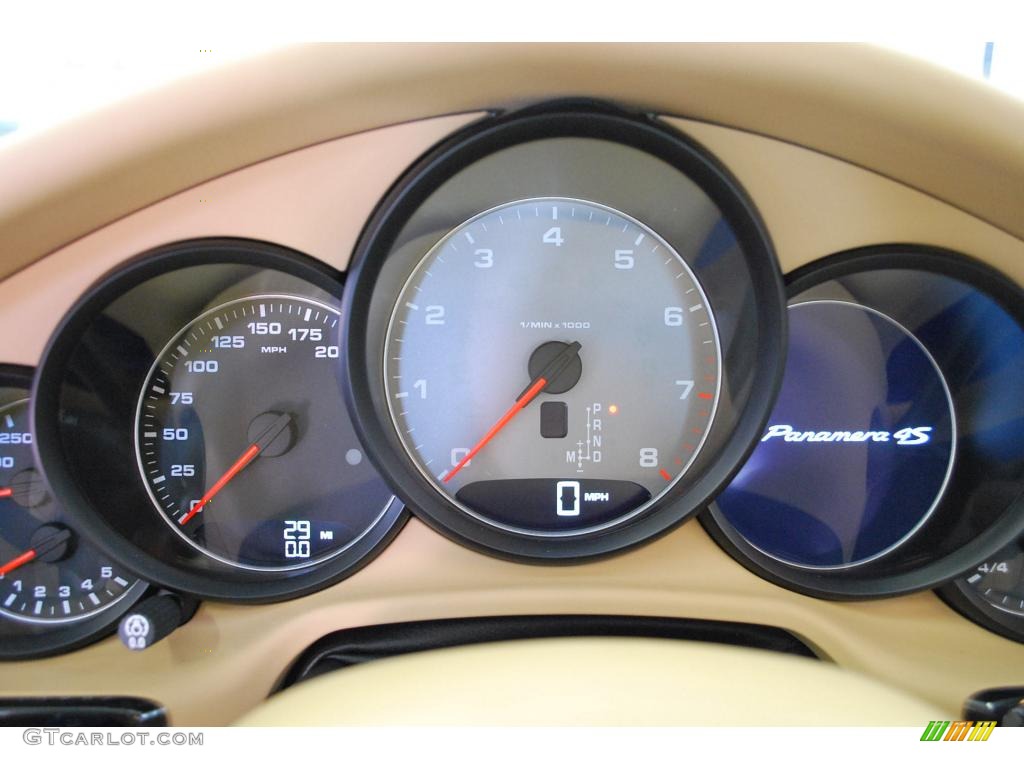 2010 Panamera 4S - Yachting Blue Metallic / Luxor Beige/Cream photo #18