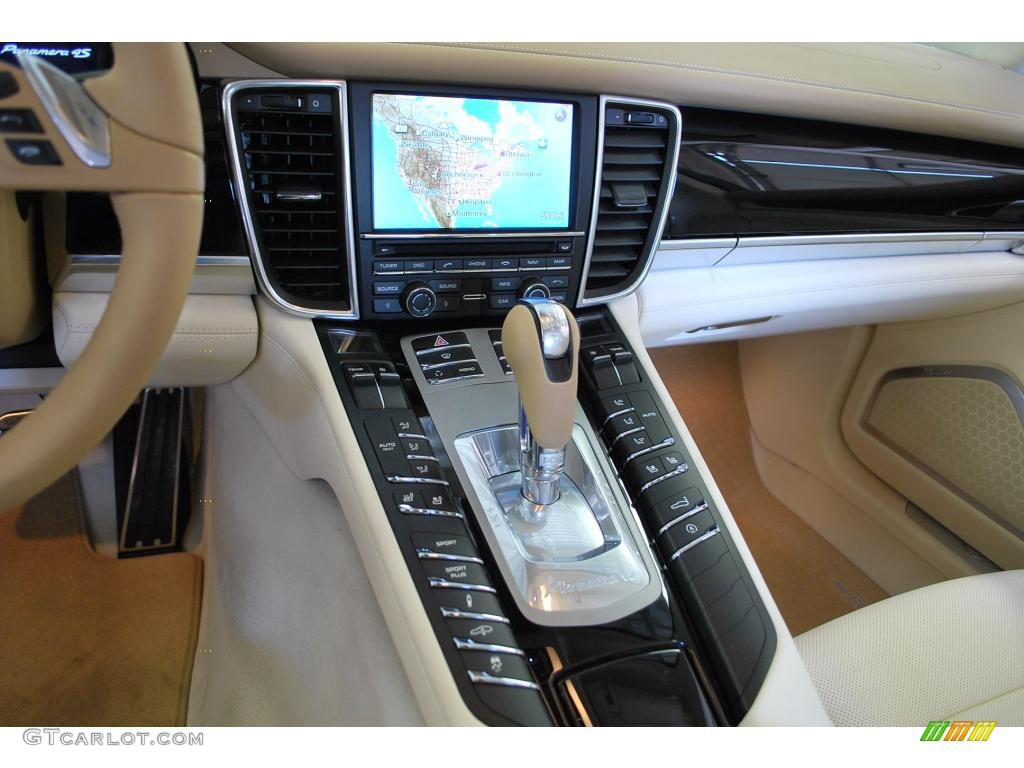 2010 Panamera 4S - Yachting Blue Metallic / Luxor Beige/Cream photo #19