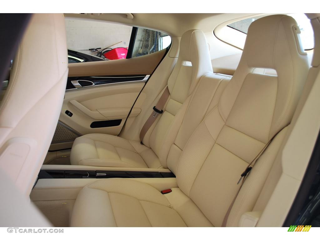 2010 Panamera 4S - Yachting Blue Metallic / Luxor Beige/Cream photo #24