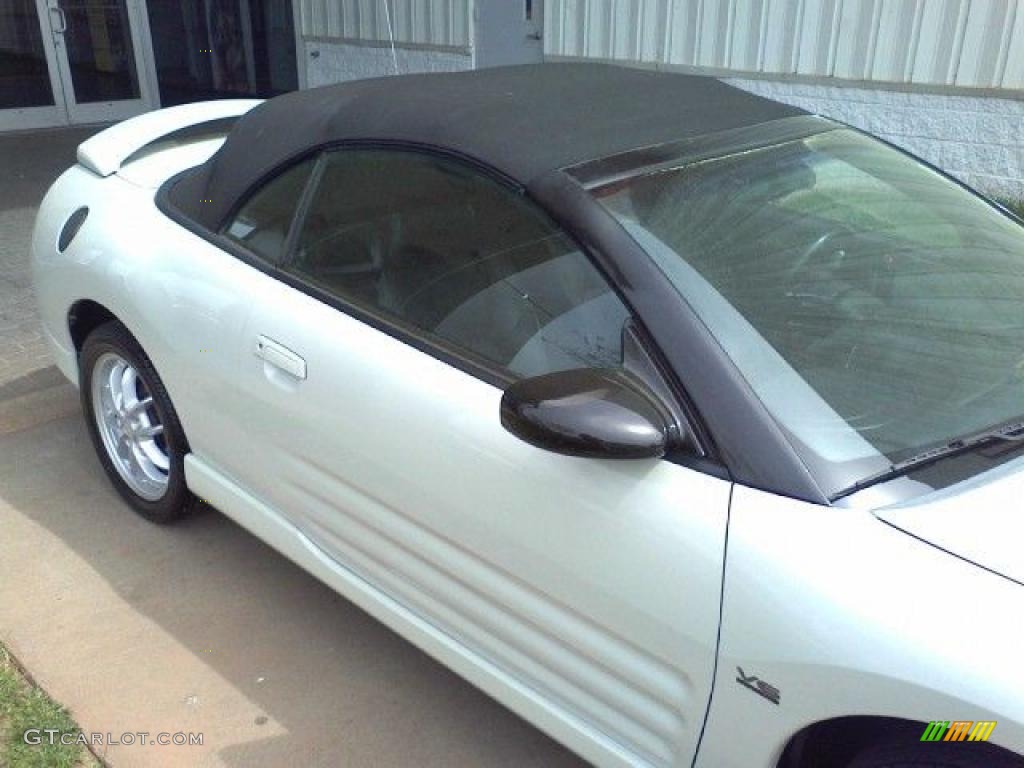 2001 Eclipse Spyder GT - Dover White Pearl / Black photo #21