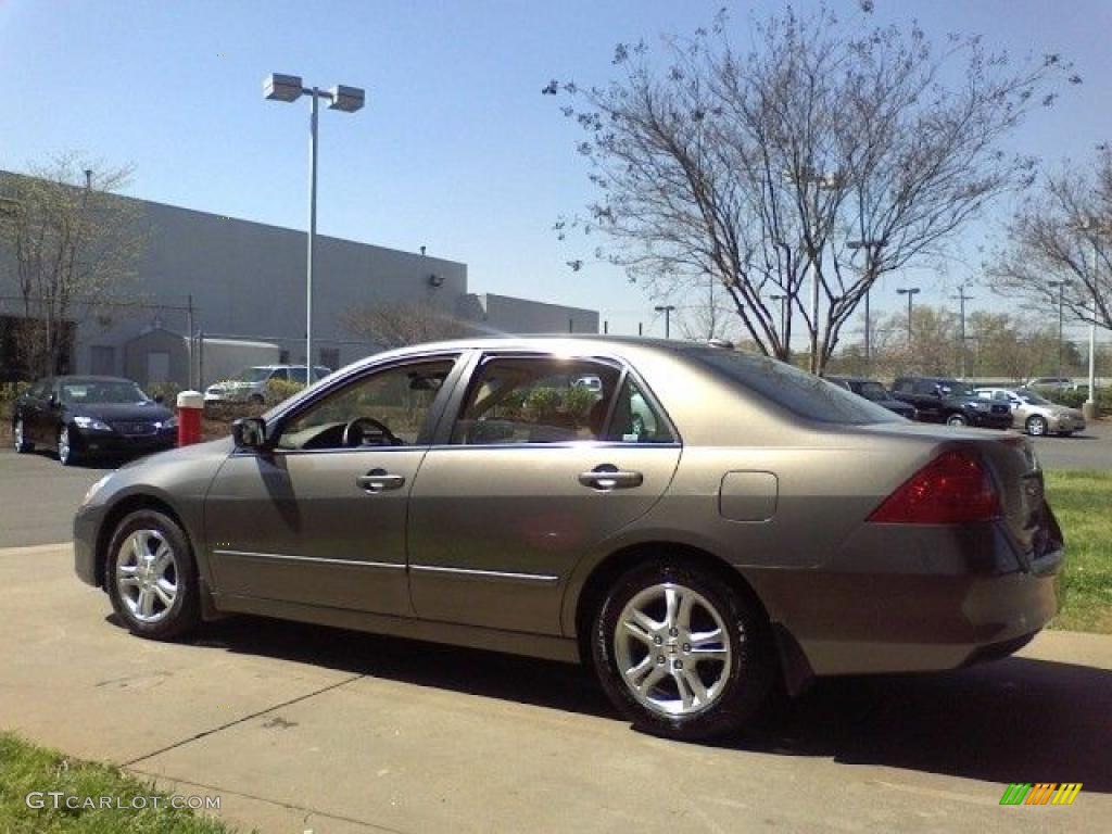 2007 Accord EX Sedan - Carbon Bronze Pearl / Ivory photo #17