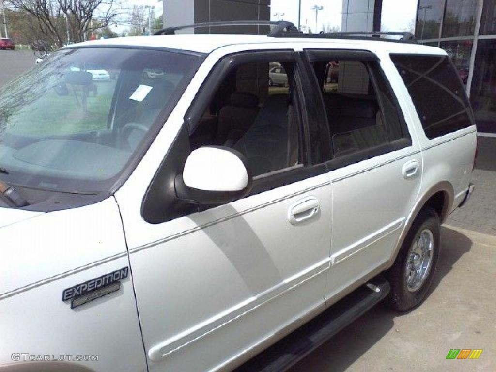 1997 Expedition Eddie Bauer 4x4 - Oxford White / Medium Graphite photo #20