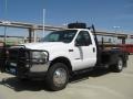 2002 Oxford White Ford F450 Super Duty Regular Cab Chassis  photo #2