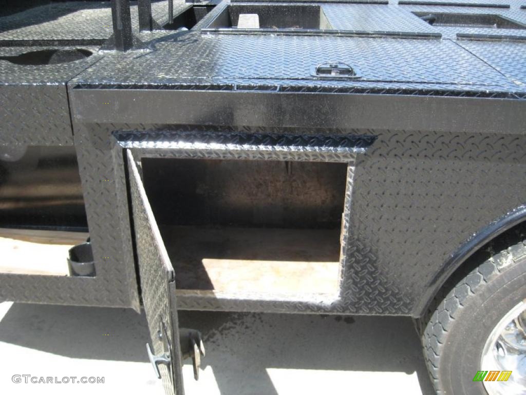 2002 F450 Super Duty Regular Cab Chassis - Oxford White / Medium Graphite photo #9