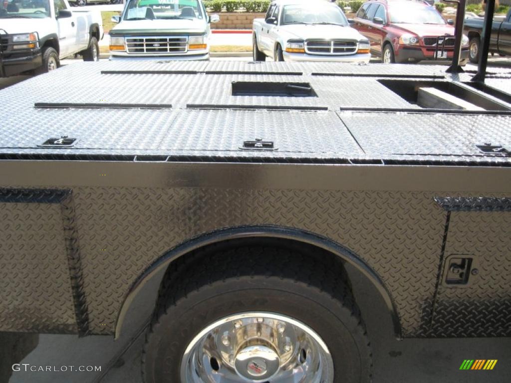 2002 F450 Super Duty Regular Cab Chassis - Oxford White / Medium Graphite photo #16