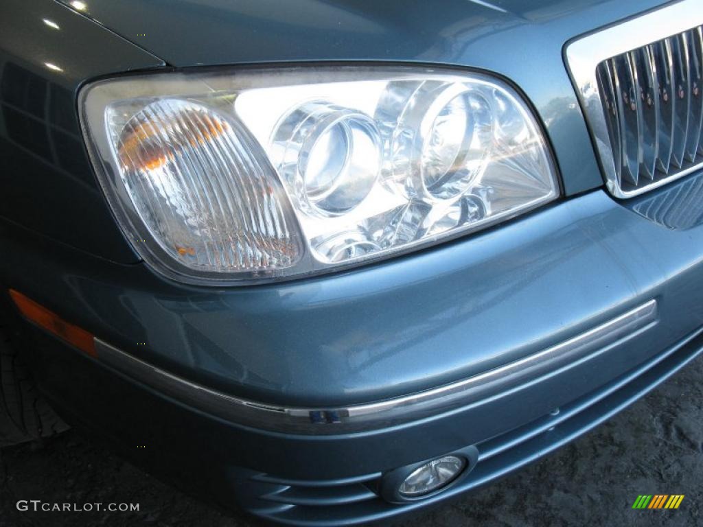 2005 XG350 L - Celadon Green / Beige photo #3