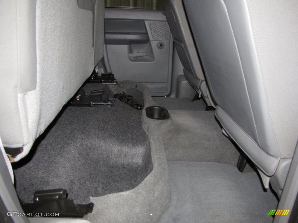 2006 Ram 1500 SLT Quad Cab 4x4 - Brilliant Black Crystal Pearl / Medium Slate Gray photo #12