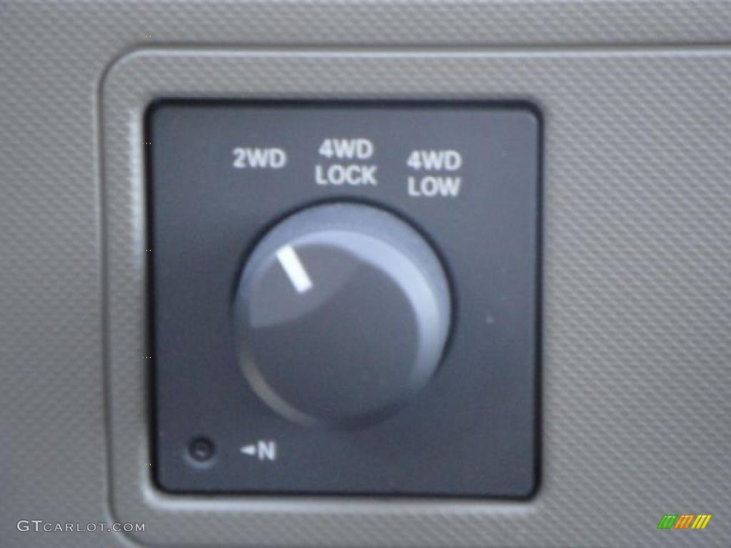 2008 Ram 1500 Big Horn Edition Quad Cab 4x4 - Light Khaki Metallic / Khaki photo #23