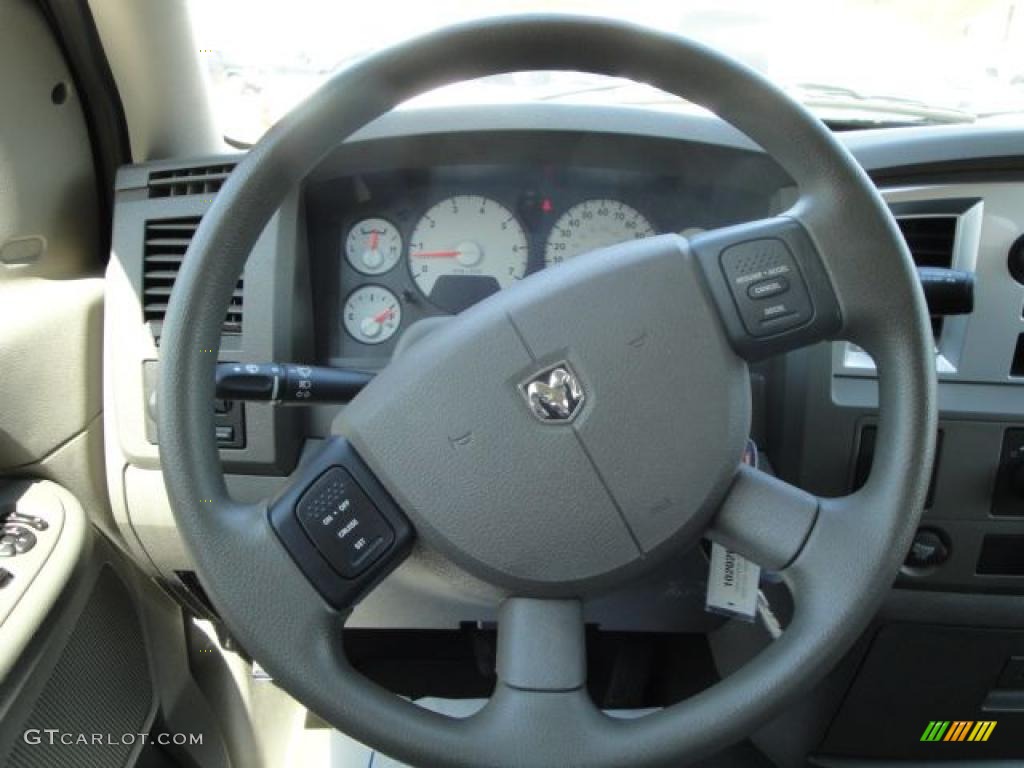 2008 Ram 1500 Big Horn Edition Quad Cab 4x4 - Light Khaki Metallic / Khaki photo #24