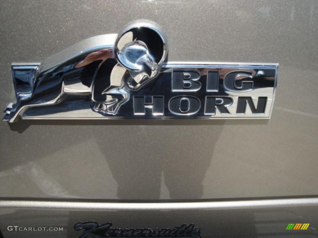 2008 Ram 1500 Big Horn Edition Quad Cab 4x4 - Light Khaki Metallic / Khaki photo #30