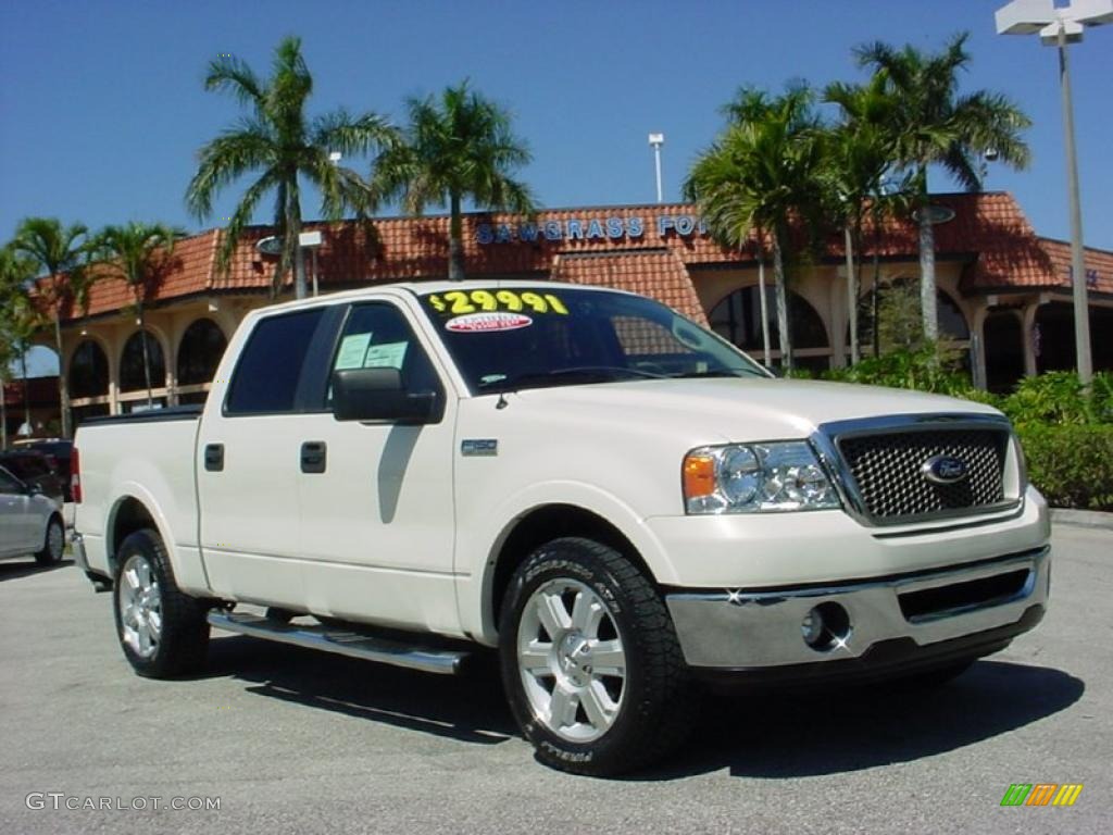 2007 F150 Lariat SuperCrew - White Sand Tri-Coat / Tan photo #1