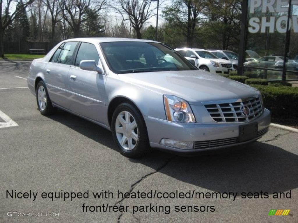 Light Platinum Metallic Cadillac DTS