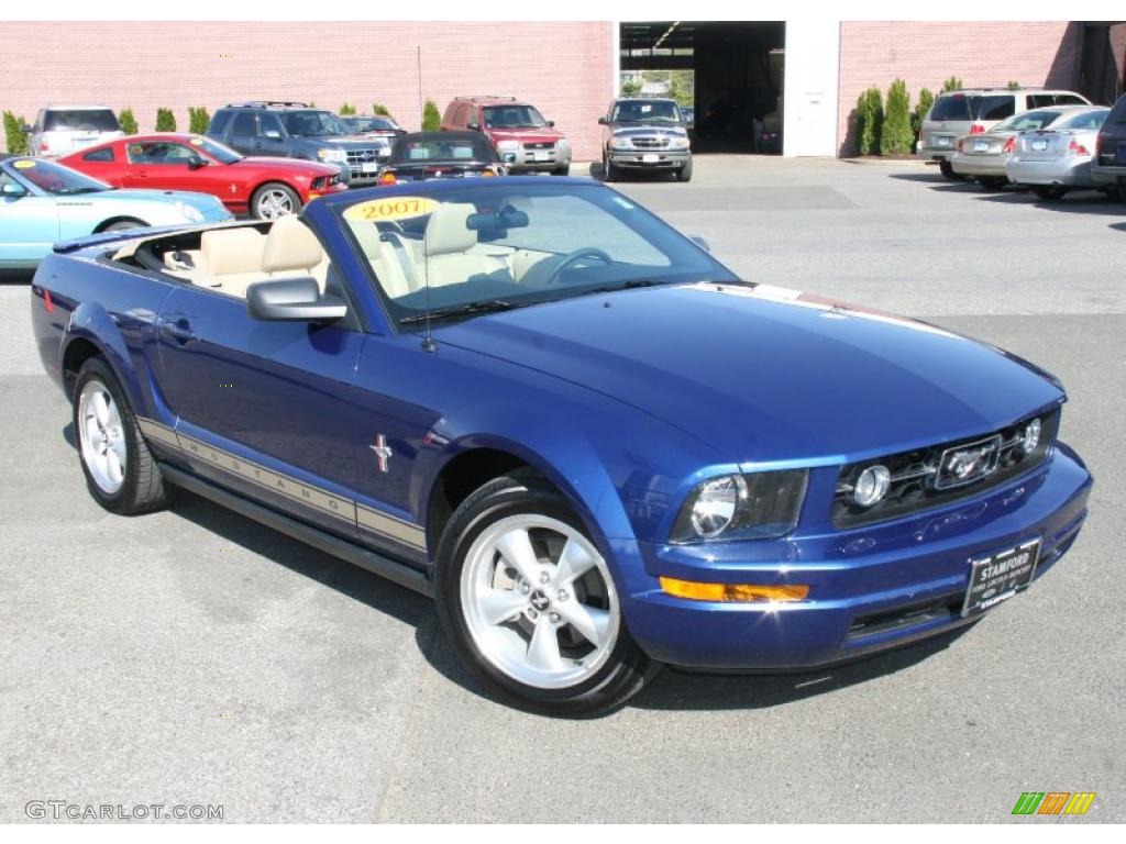 2007 Mustang V6 Premium Convertible - Vista Blue Metallic / Medium Parchment photo #4