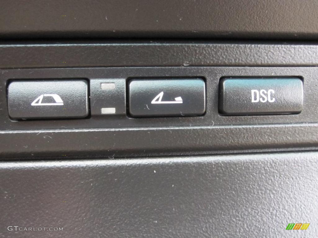 2004 3 Series 330i Convertible - Electric Red / Sand photo #16