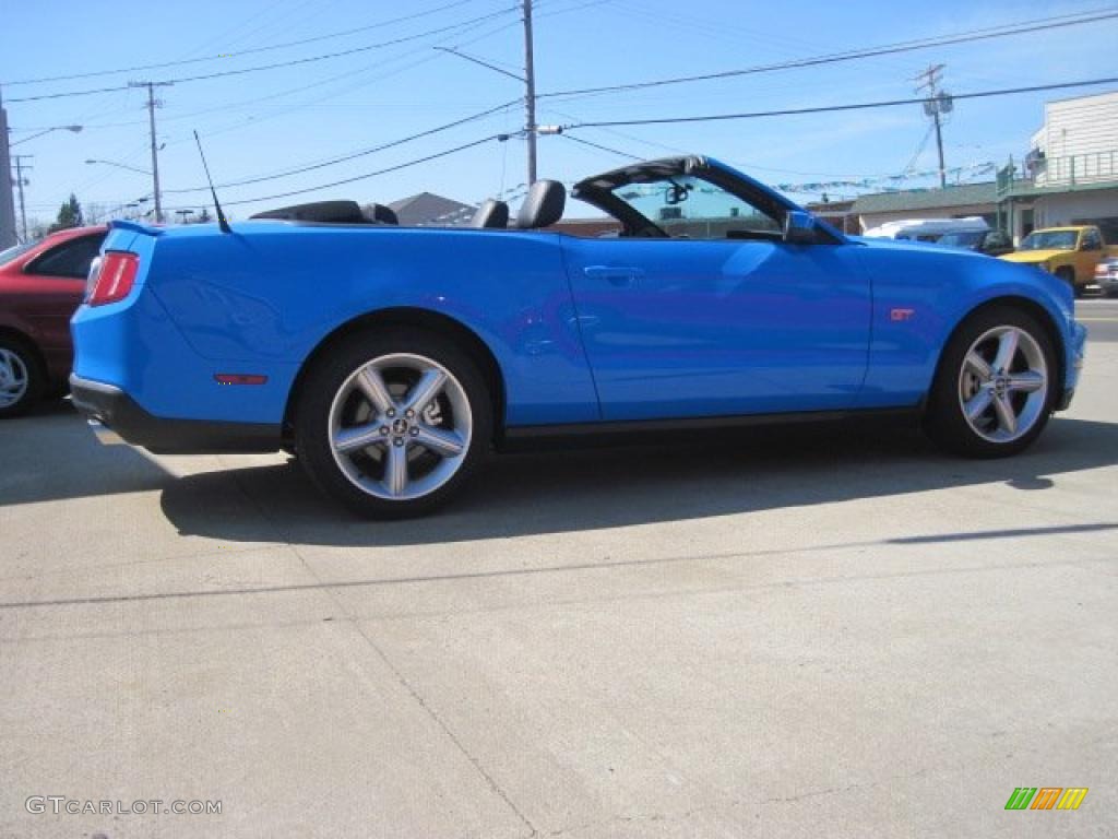 2010 Mustang GT Premium Convertible - Grabber Blue / Charcoal Black/Grabber Blue photo #4