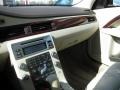 Black - XC70 AWD Photo No. 17