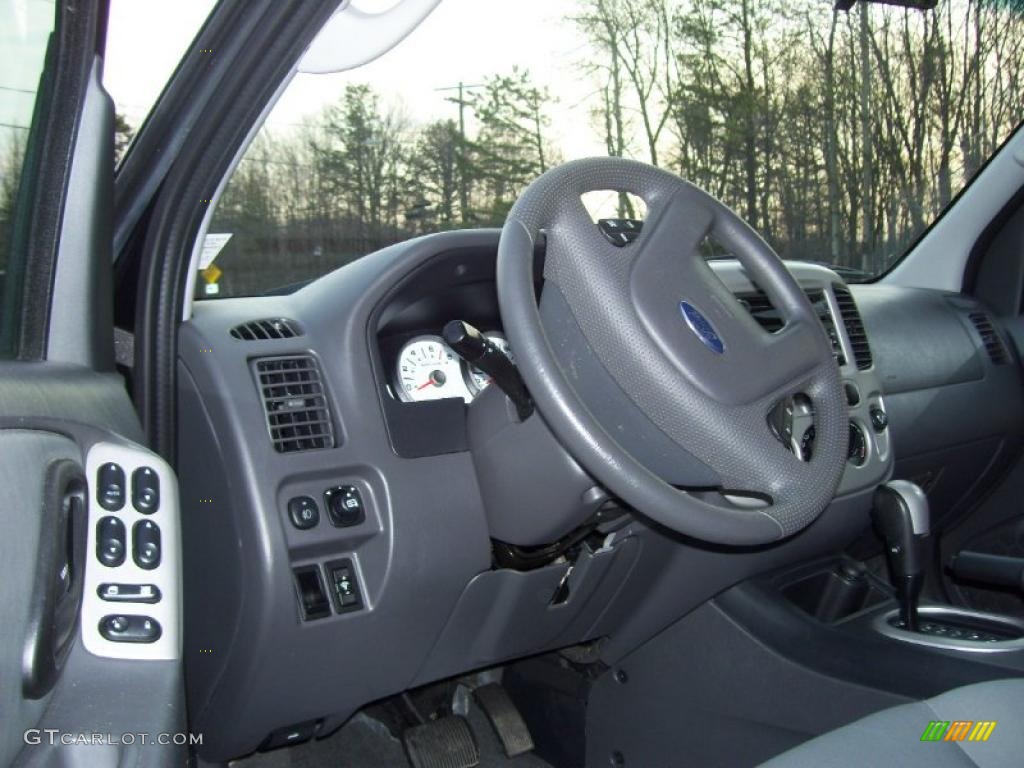 2006 Escape XLT V6 4WD - Black / Medium/Dark Flint photo #9