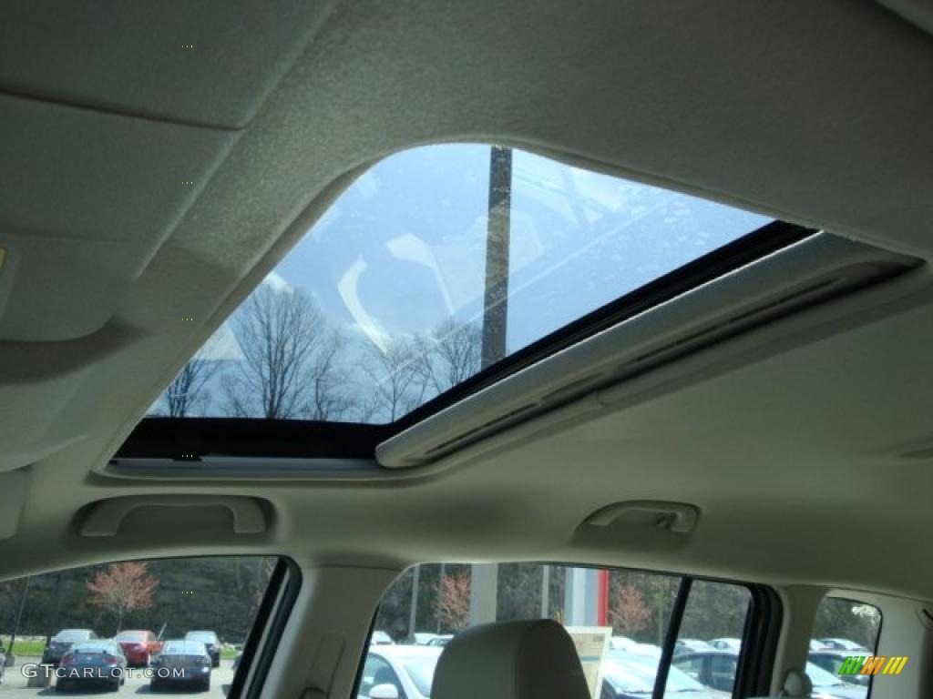 2008 MAZDA5 Grand Touring - Crystal White / Sand photo #12