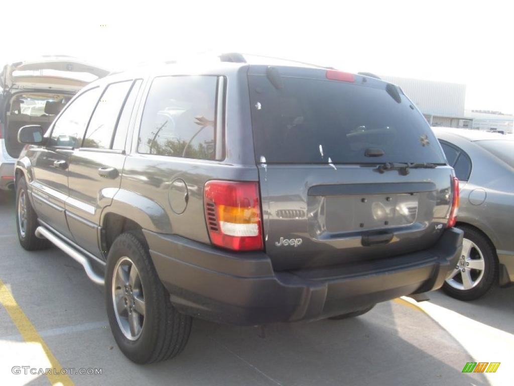 2004 Grand Cherokee Laredo - Graphite Metallic / Dark Slate Gray photo #3