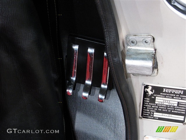 1974 Ferrari Dino 246 GTS Controls Photo #281029