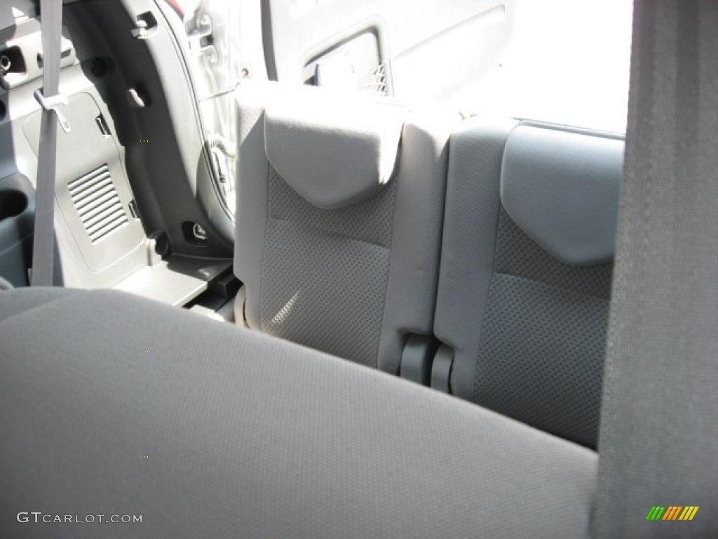 2007 RAV4 V6 4WD - Classic Silver Metallic / Ash Gray photo #32