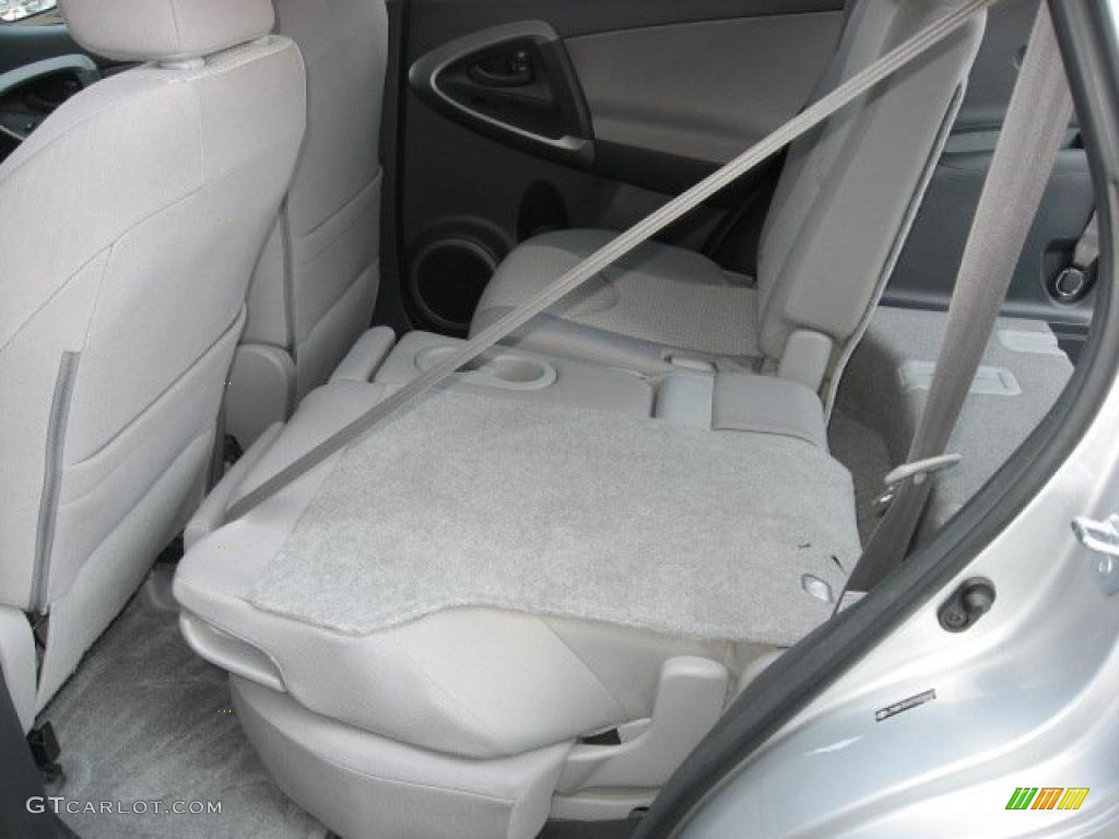 2007 RAV4 V6 4WD - Classic Silver Metallic / Ash Gray photo #34