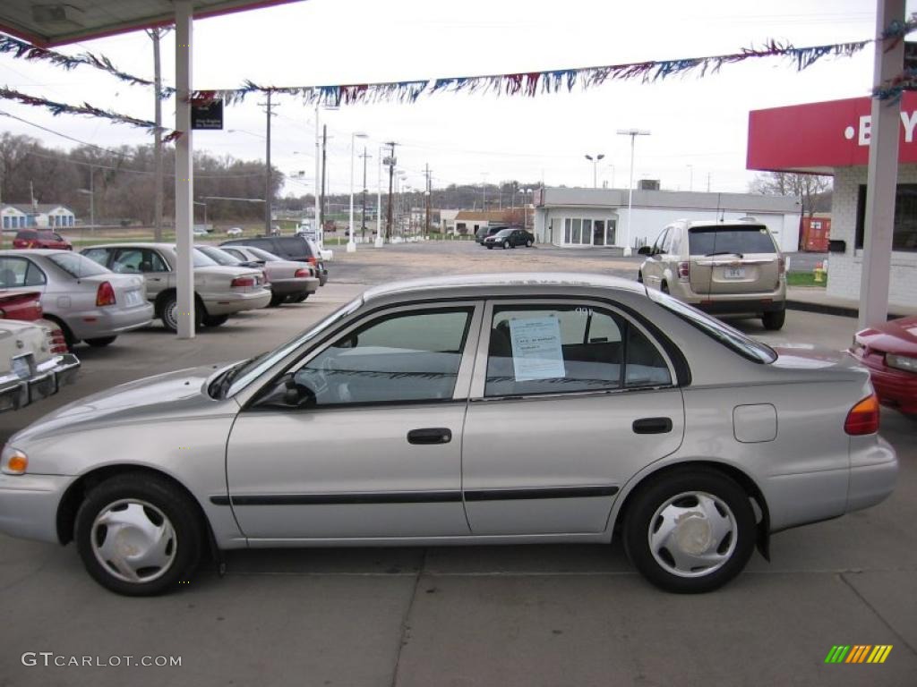 2001 Prizm  - Silver Metallic / Dark Charcoal photo #2