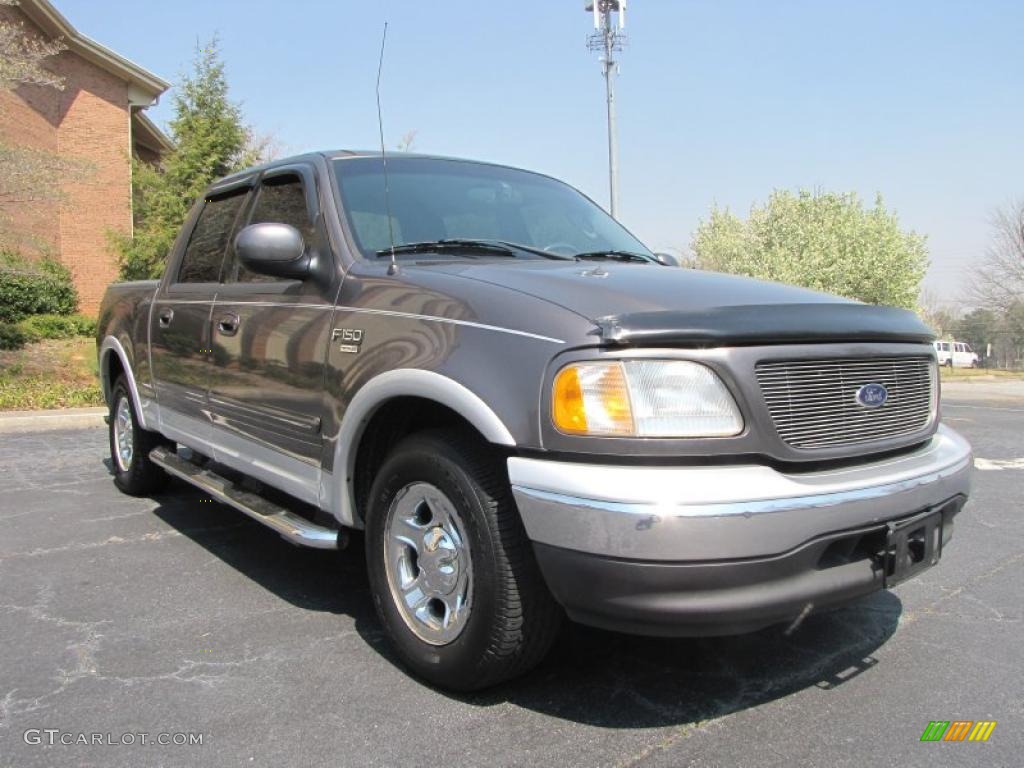 2002 F150 Lariat SuperCrew - Dark Shadow Grey Metallic / Medium Graphite photo #20