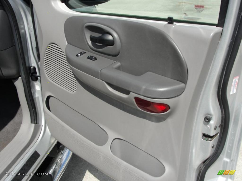 2003 F150 XLT SuperCrew - Silver Metallic / Medium Graphite Grey photo #27