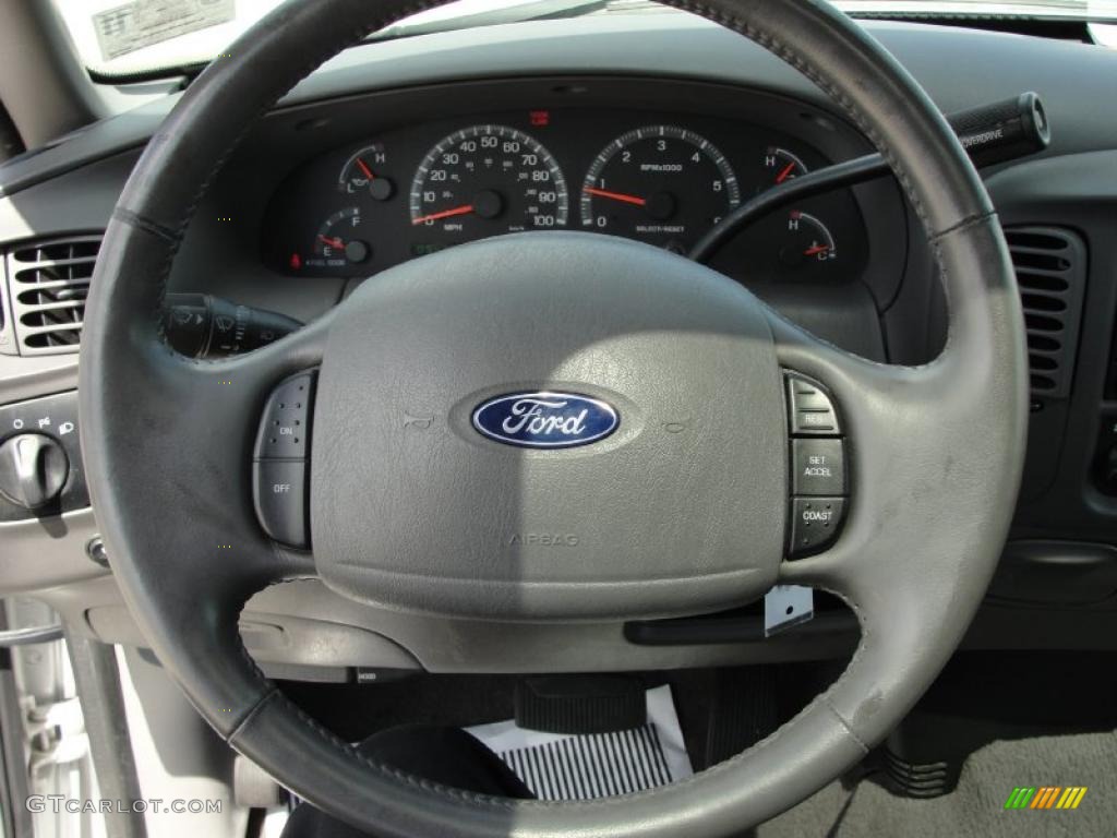 2003 F150 XLT SuperCrew - Silver Metallic / Medium Graphite Grey photo #43