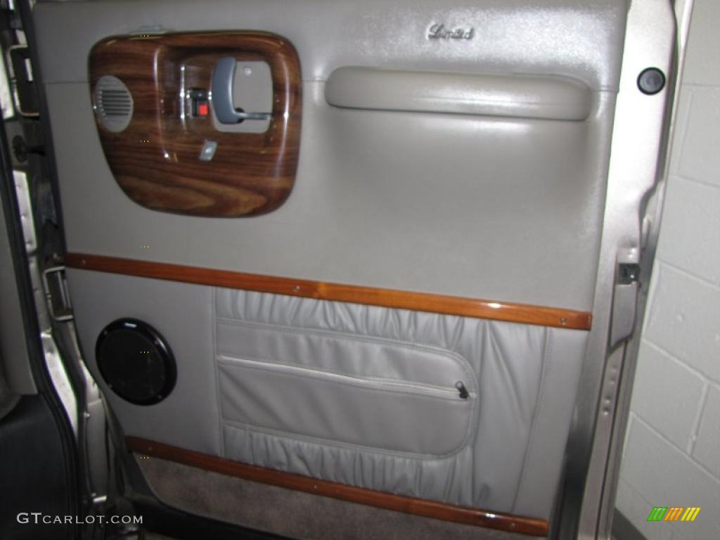 2000 Savana Van 1500 Passenger Conversion - Light Autumnwood Metallic / Neutral photo #10