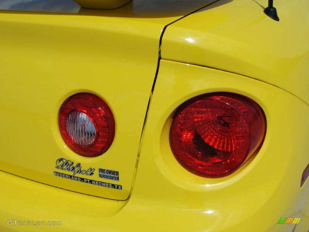 2007 Cobalt LS Coupe - Rally Yellow / Gray photo #18