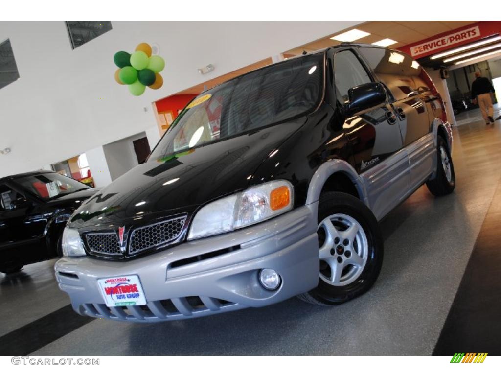 2001 Montana Sport - Black / Gray photo #2