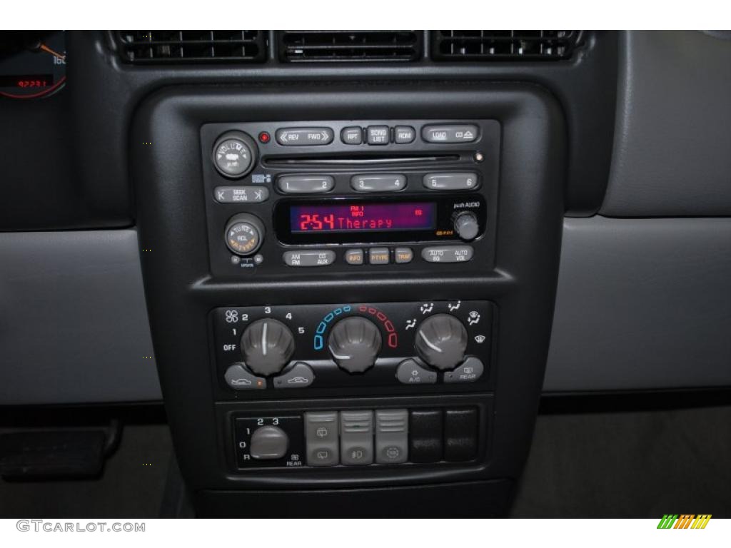 2001 Montana Sport - Black / Gray photo #47