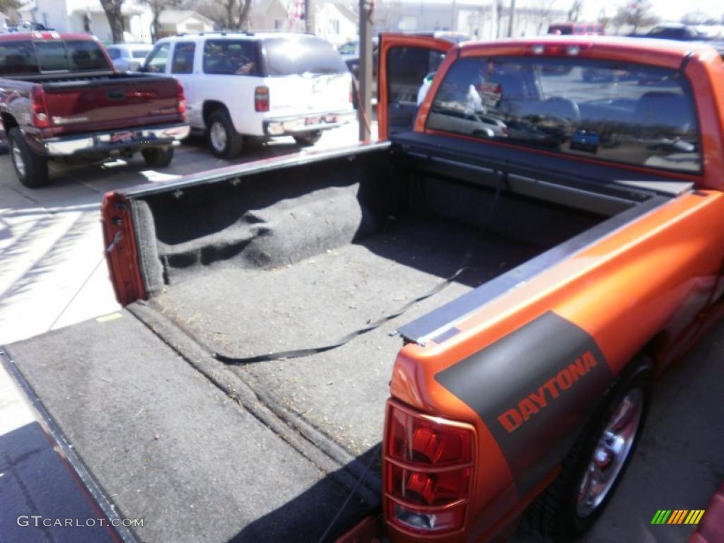 2005 Ram 1500 SLT Daytona Regular Cab - Go ManGo! / Dark Slate Gray photo #13