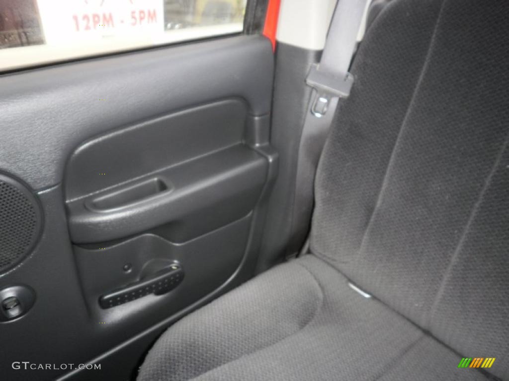 2004 Ram 1500 SLT Quad Cab 4x4 - Flame Red / Dark Slate Gray photo #21