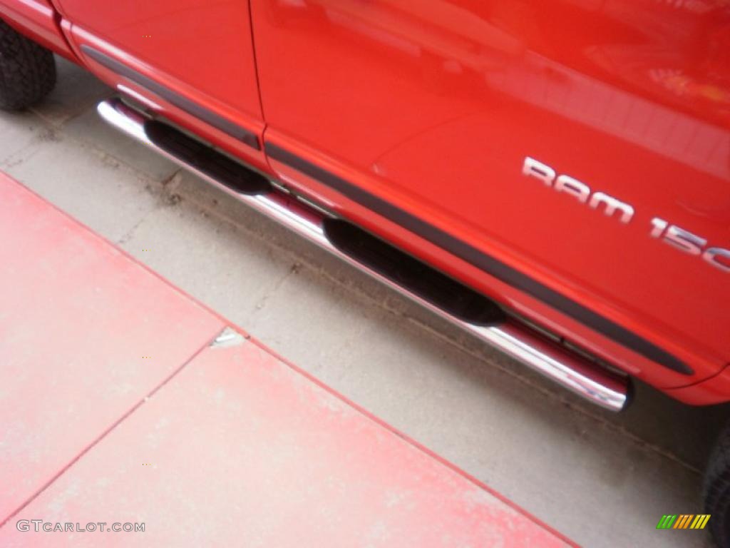 2004 Ram 1500 SLT Quad Cab 4x4 - Flame Red / Dark Slate Gray photo #27