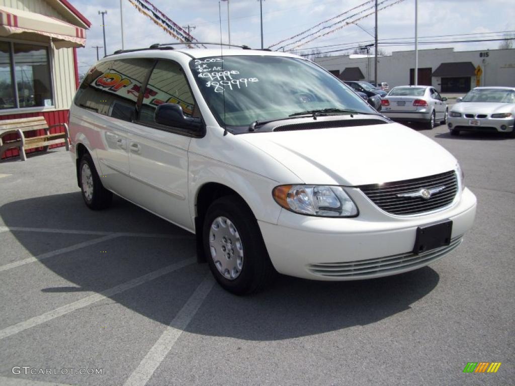 2003 Town & Country LX - Stone White / Taupe photo #2