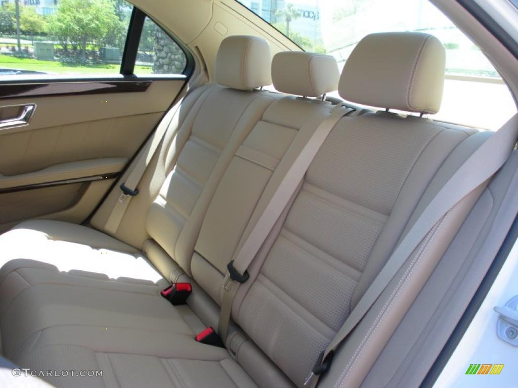 2010 E 63 AMG Sedan - Arctic White / Almond Beige photo #16