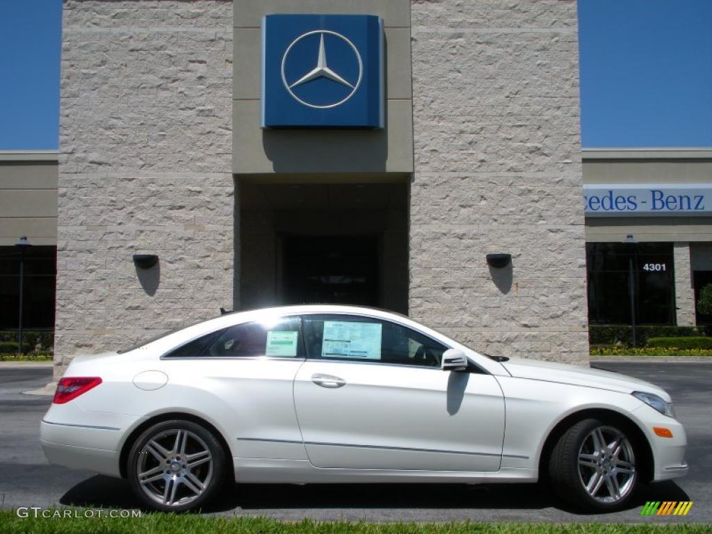 2010 E 350 Coupe - Arctic White / Black photo #5