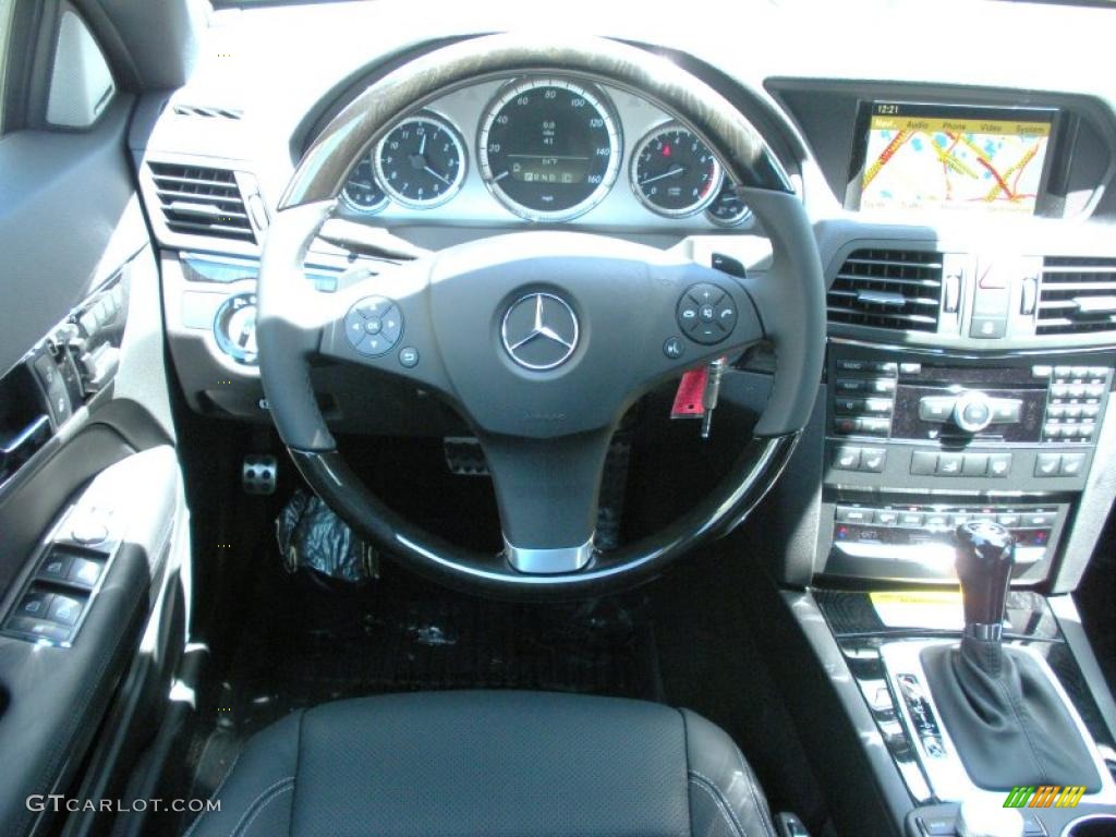 2010 E 350 Coupe - Arctic White / Black photo #18