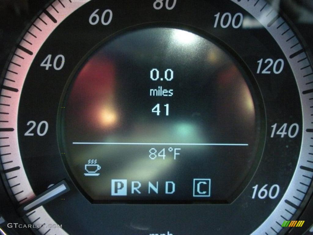 2010 E 350 Coupe - Arctic White / Black photo #21