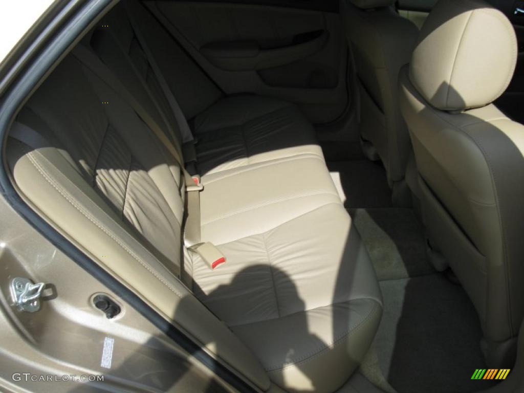 2007 Accord EX-L V6 Sedan - Desert Mist Metallic / Ivory photo #22