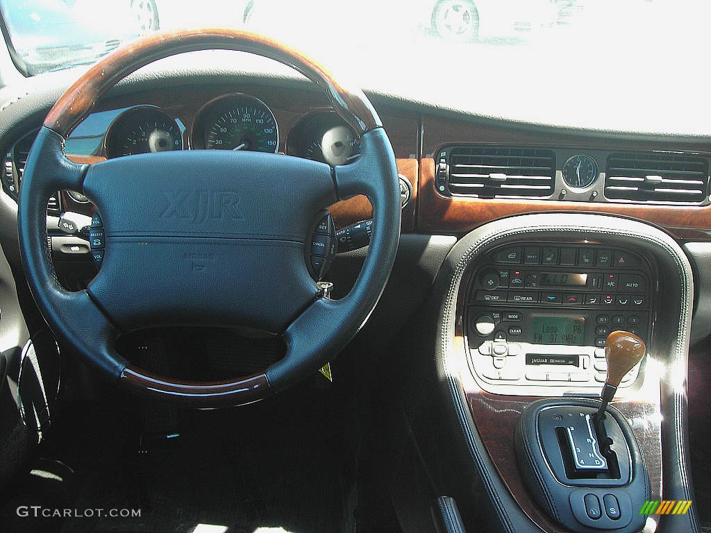 2001 Jaguar XJ XJR Charcoal Dashboard Photo #28134