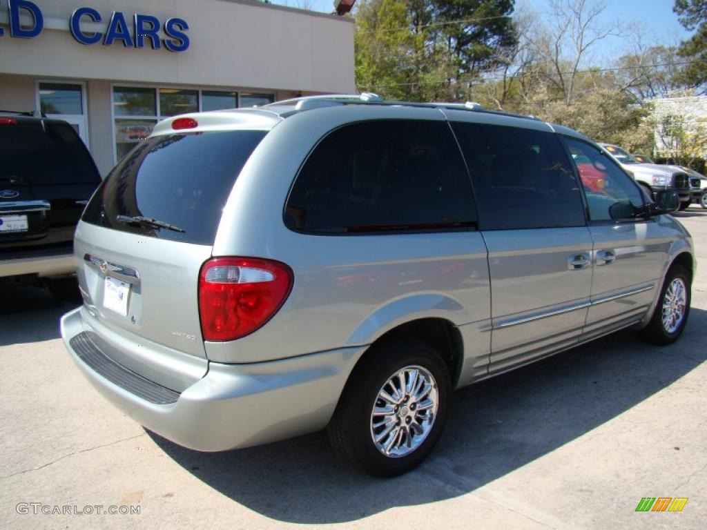 2003 Town & Country Limited - Satin Jade Pearl / Taupe photo #8