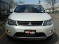 Diamond White Pearl - Outlander XLS 4WD Photo No. 2
