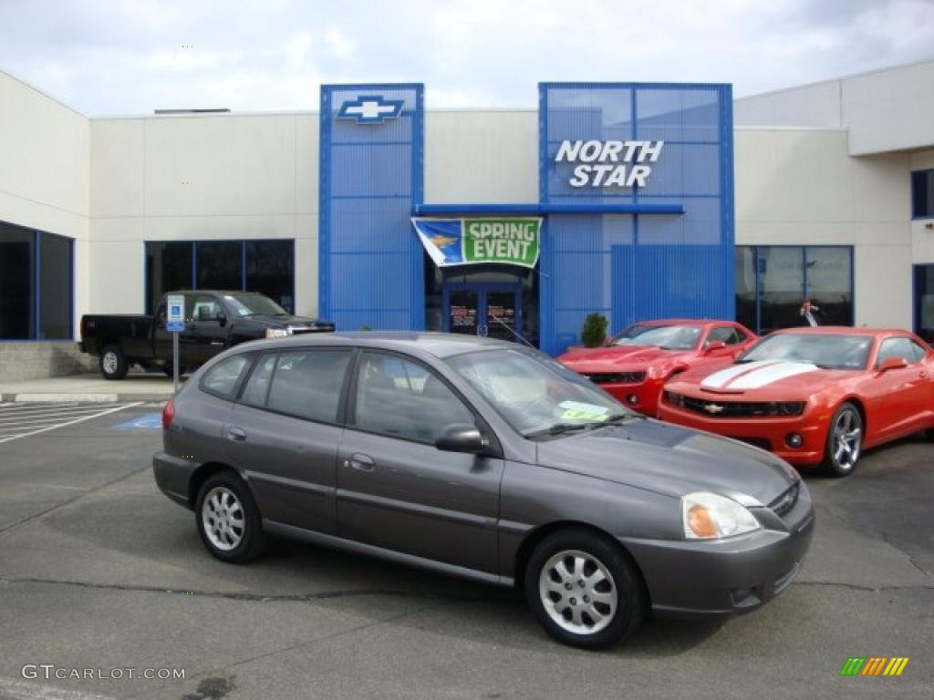 2003 Rio Cinco Hatchback - Pewter Gray / Gray photo #1