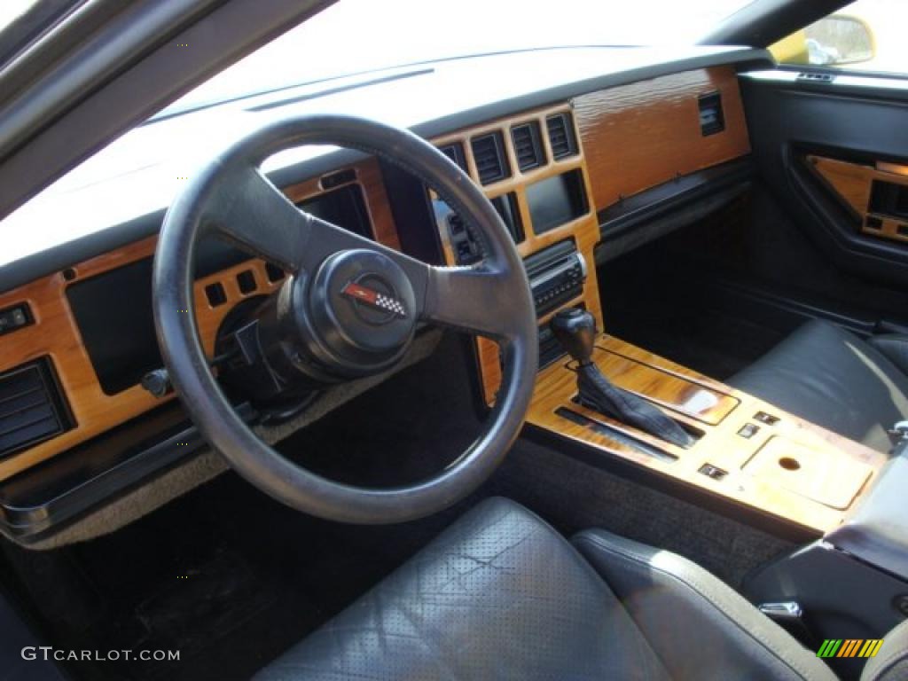 1986 Corvette Coupe - Yellow / Black photo #14