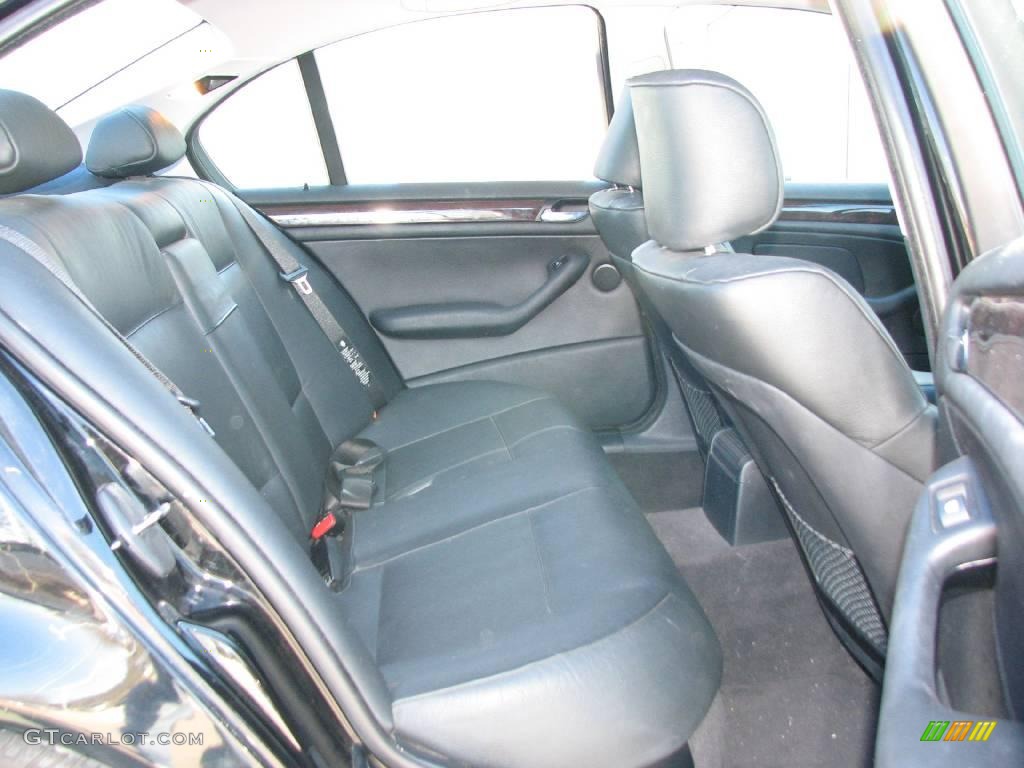 2002 3 Series 325i Sedan - Jet Black / Black photo #11