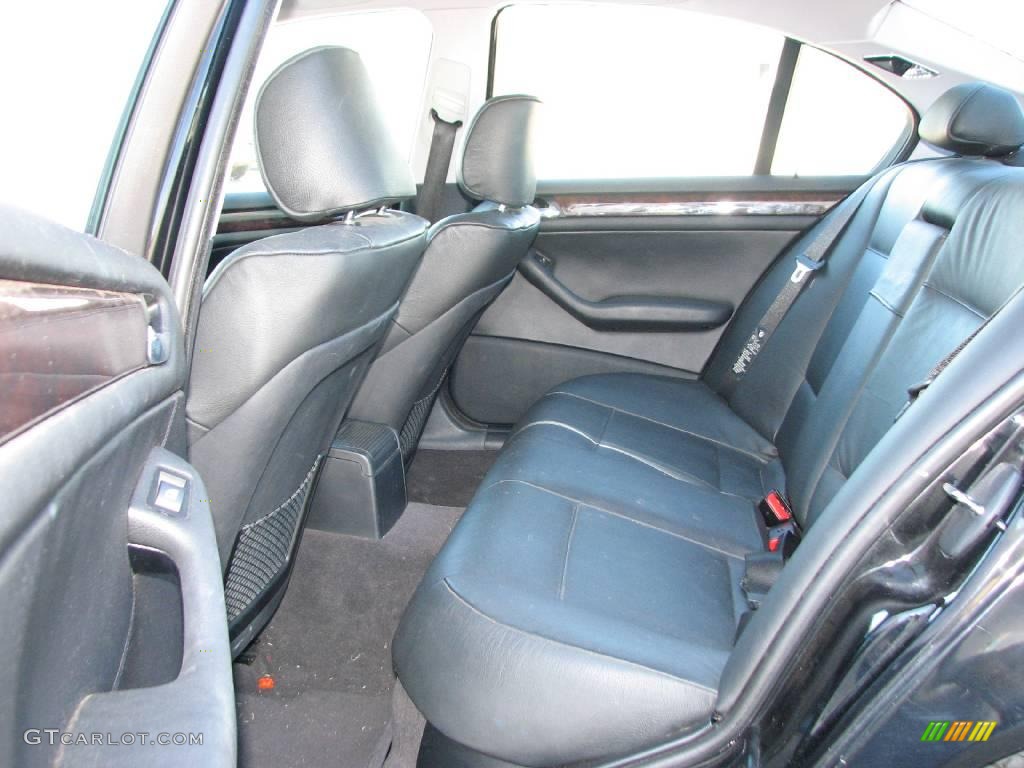 2002 3 Series 325i Sedan - Jet Black / Black photo #12